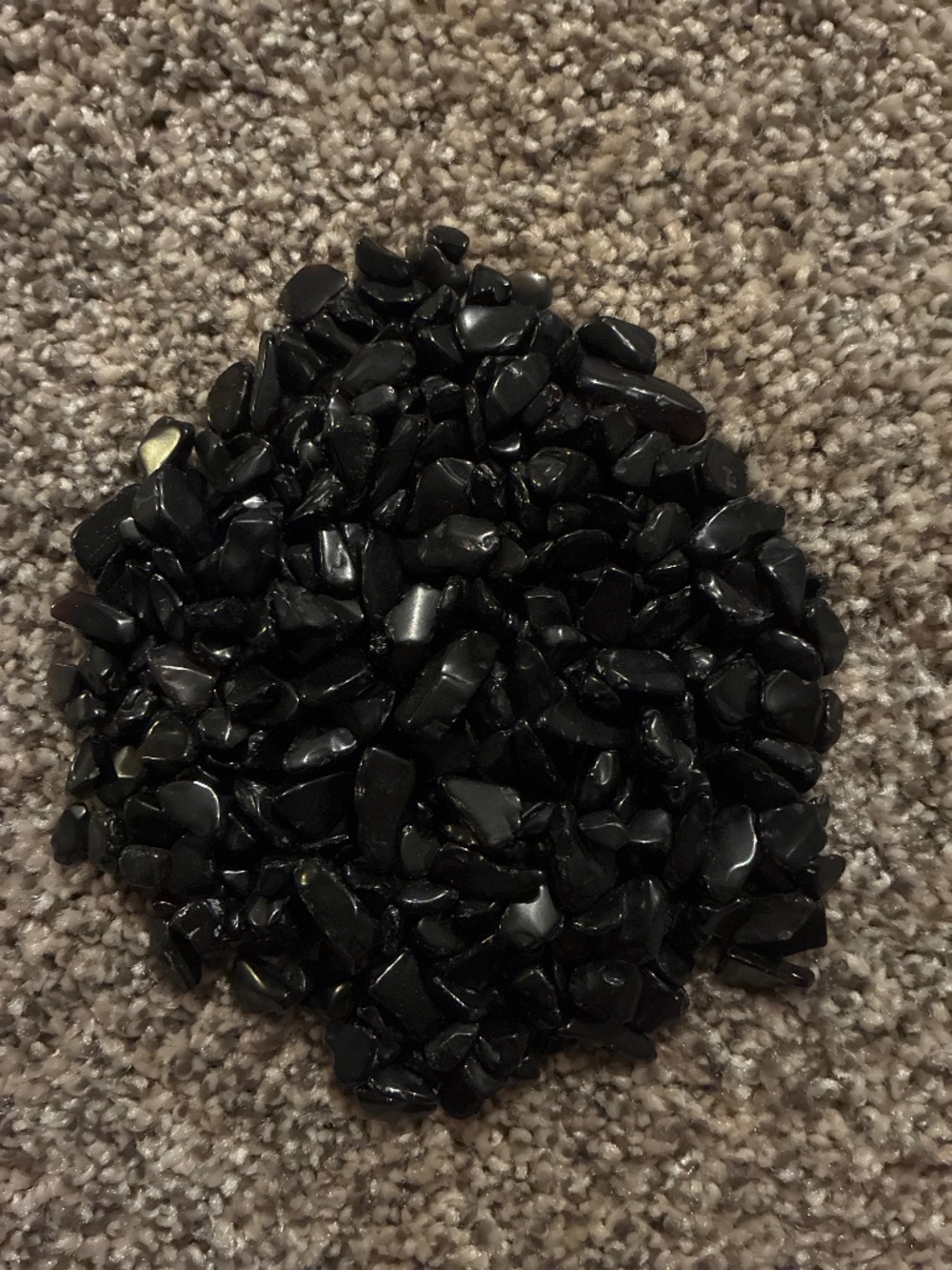Obsidian Chips - Picture 1 of 2